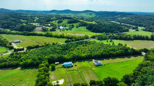 7725 Nolensville Rd, Nolensville, TN 37135