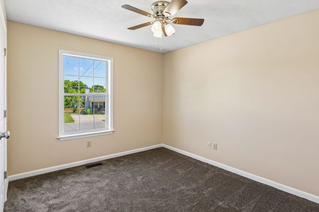 103 Natchez Ct, S, La Vergne, TN 37086
