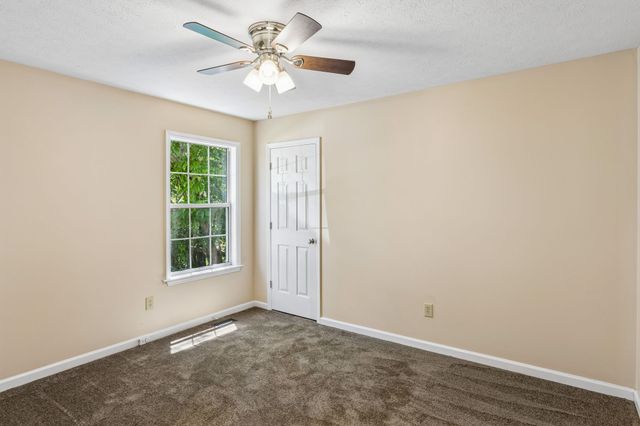 103 Natchez Ct, S, La Vergne, TN 37086