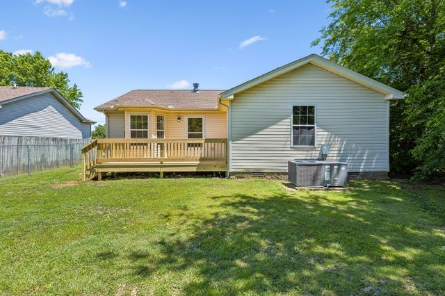 103 Natchez Ct, S, La Vergne, TN 37086
