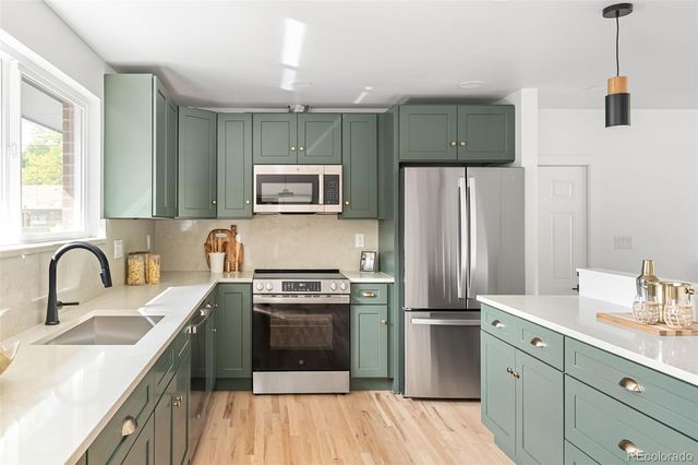 9300 W 61st Avenue, Arvada, CO 80004
