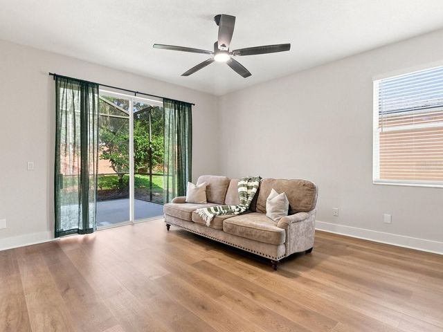 2104 MALLARD CREEK CIRCLE, Kissimmee, FL 34743