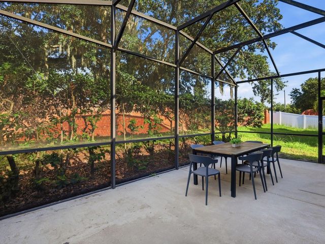 2104 MALLARD CREEK CIRCLE, Kissimmee, FL 34743