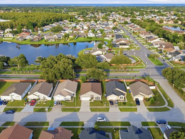 2104 MALLARD CREEK CIRCLE, Kissimmee, FL 34743