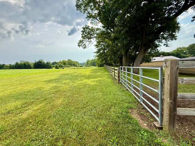 13955 Rattalee Lake Road, Springfield Twp, MI 48350