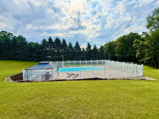 13955 Rattalee Lake Road, Springfield Twp, MI 48350