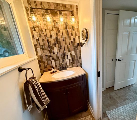 13955 Rattalee Lake Road, Springfield Twp, MI 48350