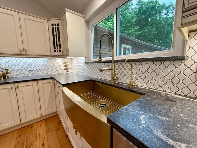 13955 Rattalee Lake Road, Springfield Twp, MI 48350