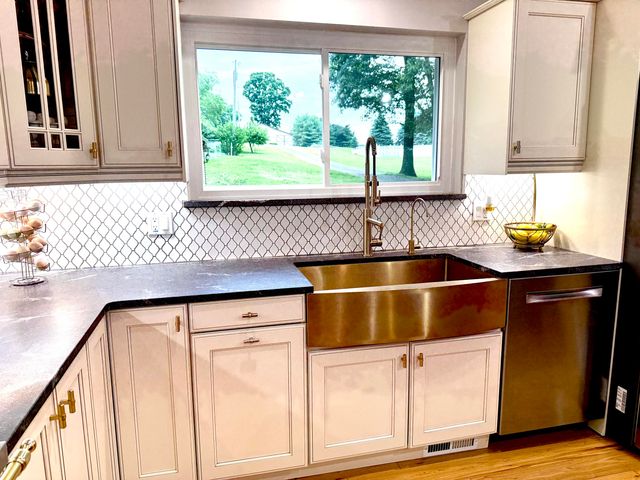 13955 Rattalee Lake Road, Springfield Twp, MI 48350