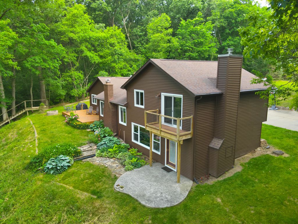 13955 Rattalee Lake Road, Springfield Twp, MI 48350