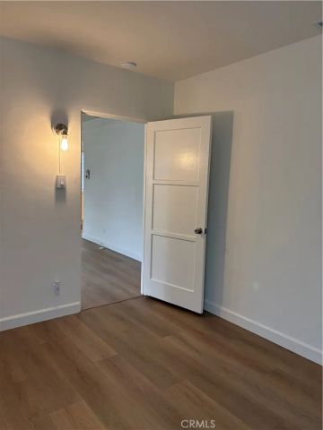 2037 N Brighton, Burbank, CA 91504