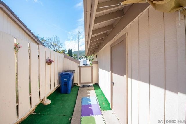 11124 Poblado, San Diego, CA 92127