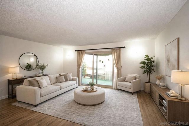 11124 Poblado, San Diego, CA 92127