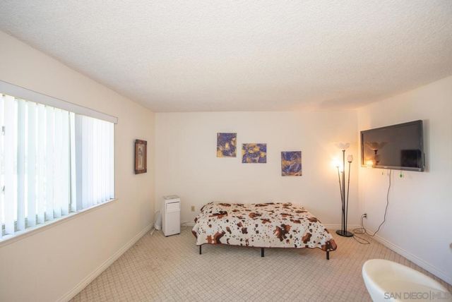 11124 Poblado, San Diego, CA 92127