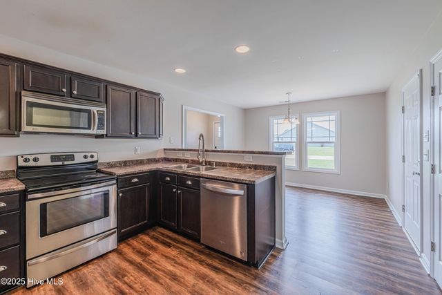 105 Gobbler'S Way, Richlands, NC 28574