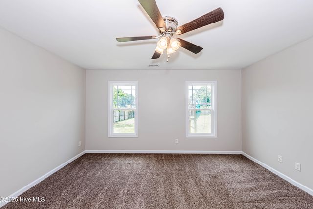 105 Gobbler'S Way, Richlands, NC 28574