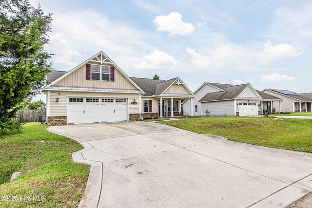 105 Gobbler'S Way, Richlands, NC 28574