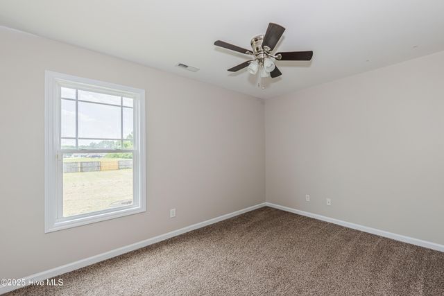 105 Gobbler'S Way, Richlands, NC 28574