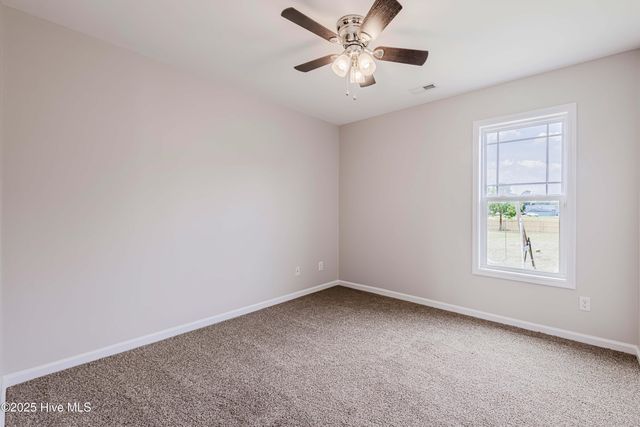 105 Gobbler'S Way, Richlands, NC 28574