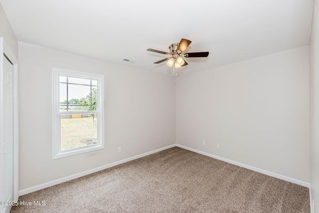 105 Gobbler'S Way, Richlands, NC 28574