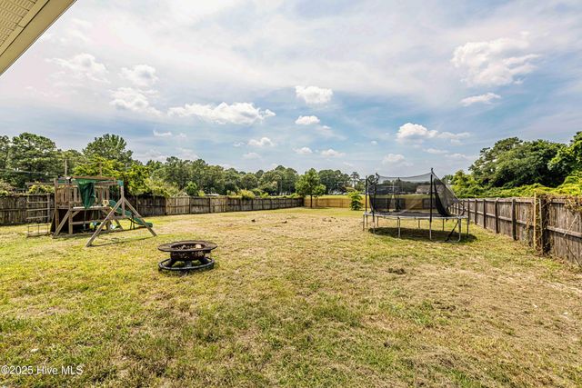 105 Gobbler'S Way, Richlands, NC 28574