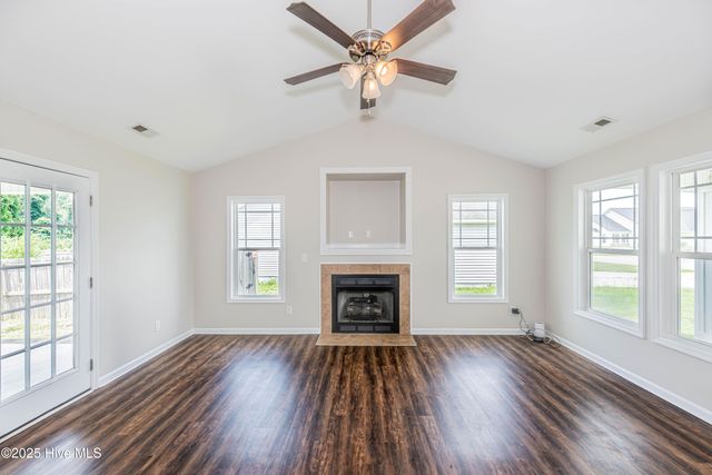 105 Gobbler'S Way, Richlands, NC 28574