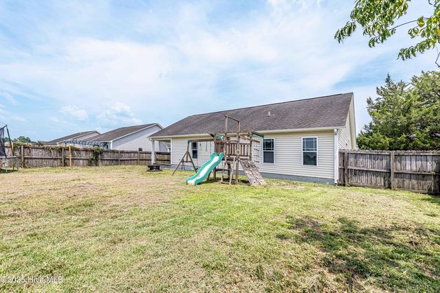 105 Gobbler'S Way, Richlands, NC 28574