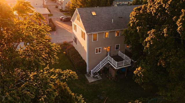 15 Parkers Ln 1, Waltham, MA 02453