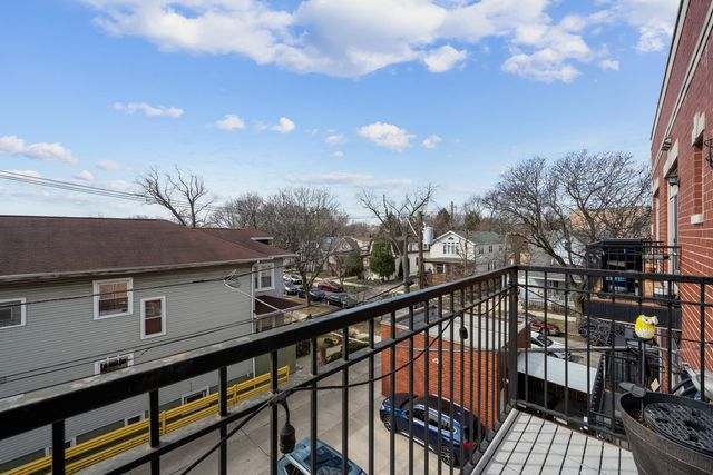 4755 N Kilbourn Avenue 3C, Chicago, IL 60630