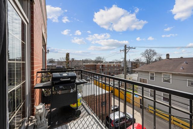 4755 N Kilbourn Avenue 3C, Chicago, IL 60630