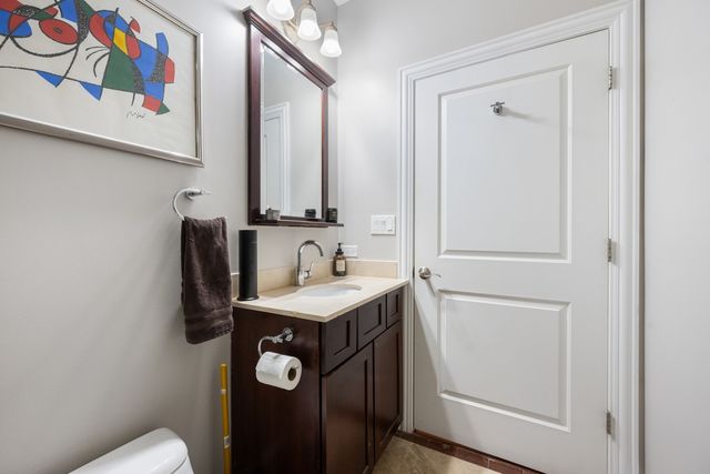 4755 N Kilbourn Avenue 3C, Chicago, IL 60630