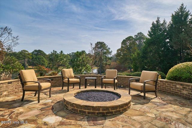 475 Lake Dornoch Drive, Pinehurst, NC 28374
