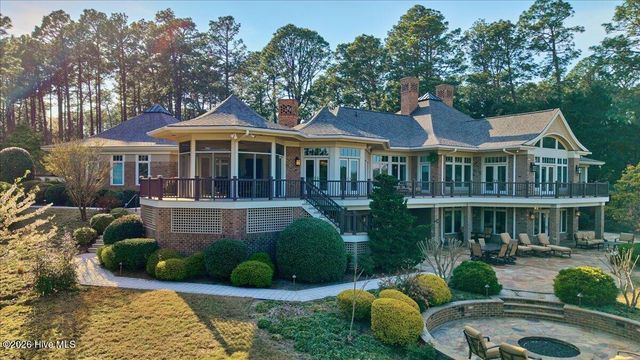 475 Lake Dornoch Drive, Pinehurst, NC 28374