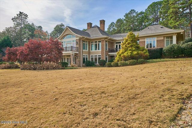 475 Lake Dornoch Drive, Pinehurst, NC 28374