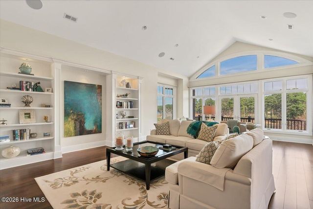 475 Lake Dornoch Drive, Pinehurst, NC 28374