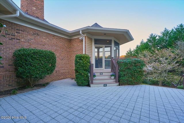 475 Lake Dornoch Drive, Pinehurst, NC 28374