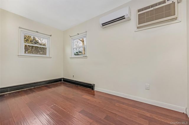 7 1st Street, Nesconset, NY 11767