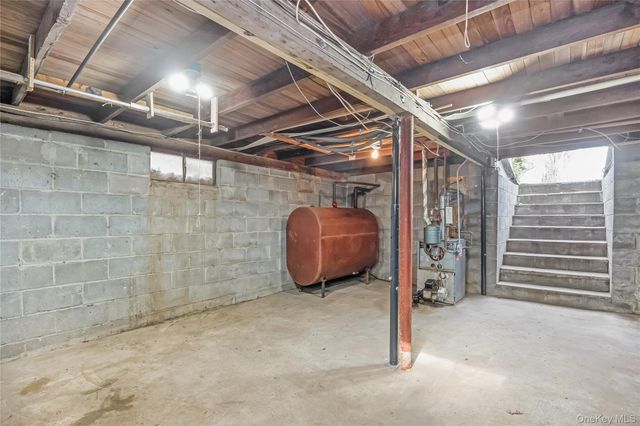 7 1st Street, Nesconset, NY 11767