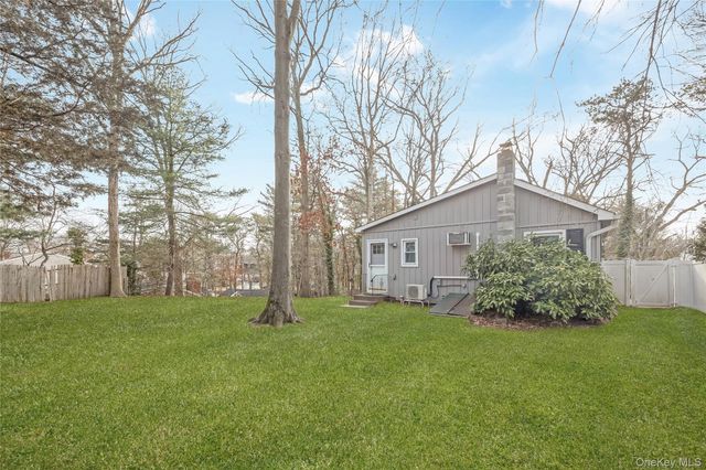 7 1st Street, Nesconset, NY 11767