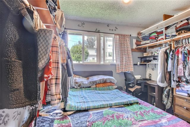 4560 34th Avenue S, Seattle, WA 98118