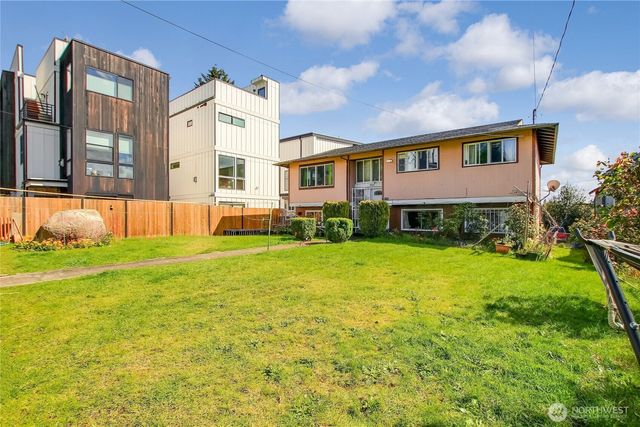 4560 34th Avenue S, Seattle, WA 98118