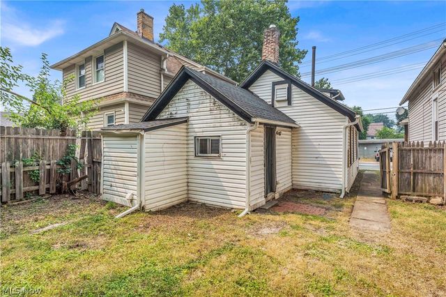 3221 Trowbridge Avenue, Cleveland, OH 44109