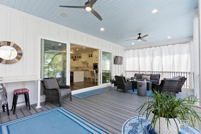 724 W Canal Drive, Gulf Shores, AL 36542