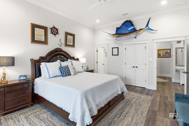 724 W Canal Drive, Gulf Shores, AL 36542