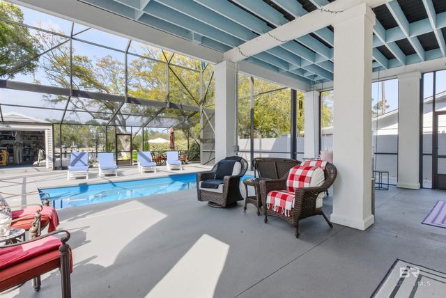 724 W Canal Drive, Gulf Shores, AL 36542