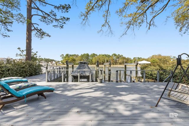 724 W Canal Drive, Gulf Shores, AL 36542