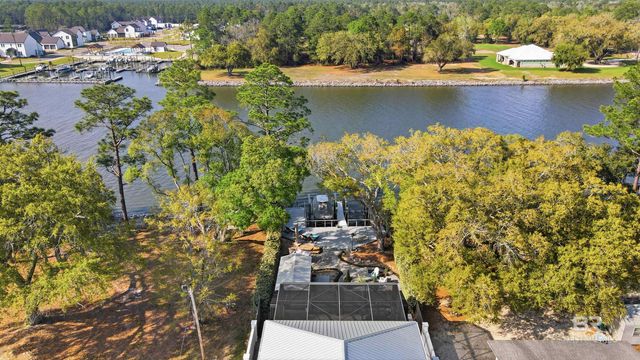 724 W Canal Drive, Gulf Shores, AL 36542
