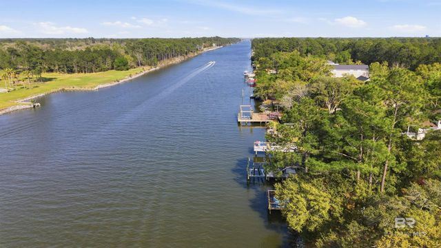 724 W Canal Drive, Gulf Shores, AL 36542