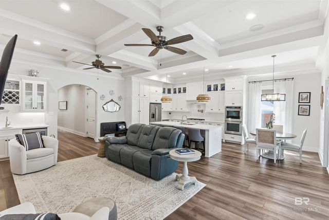 724 W Canal Drive, Gulf Shores, AL 36542