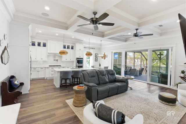 724 W Canal Drive, Gulf Shores, AL 36542
